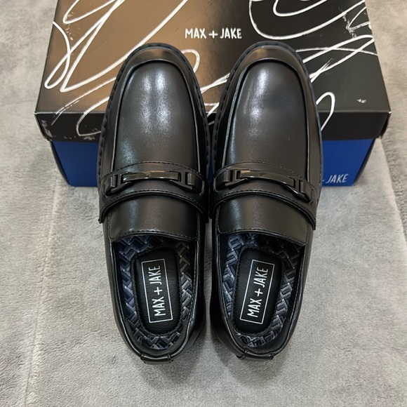 Max + Jake Black Kids Dress Shoes - Picture 2 of 9